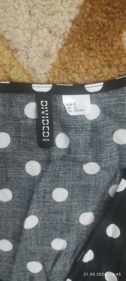 Современное миди платье H&M