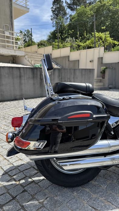 Suzuki intruder velusia 800