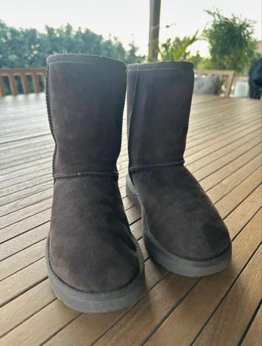 Botins Ugg castanhos