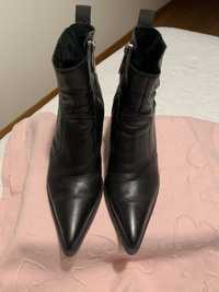 Botins pretos Zara