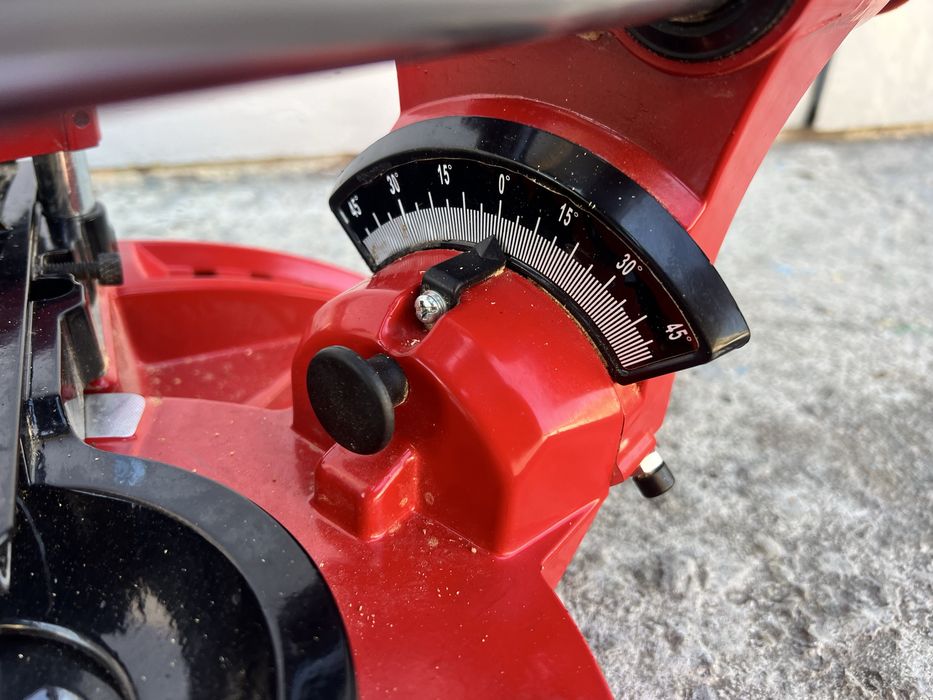 Торцювальна пила з протяжкою  Einhell TC-SM 2131/2 Dual