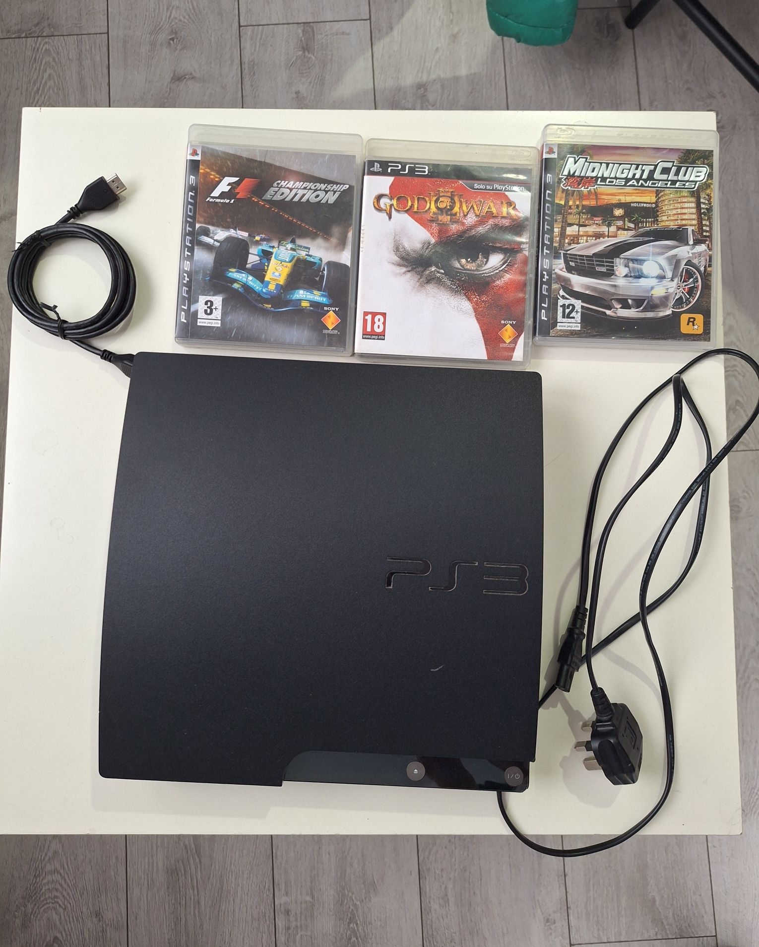 Konsola PlayStation 3 + 3 gry