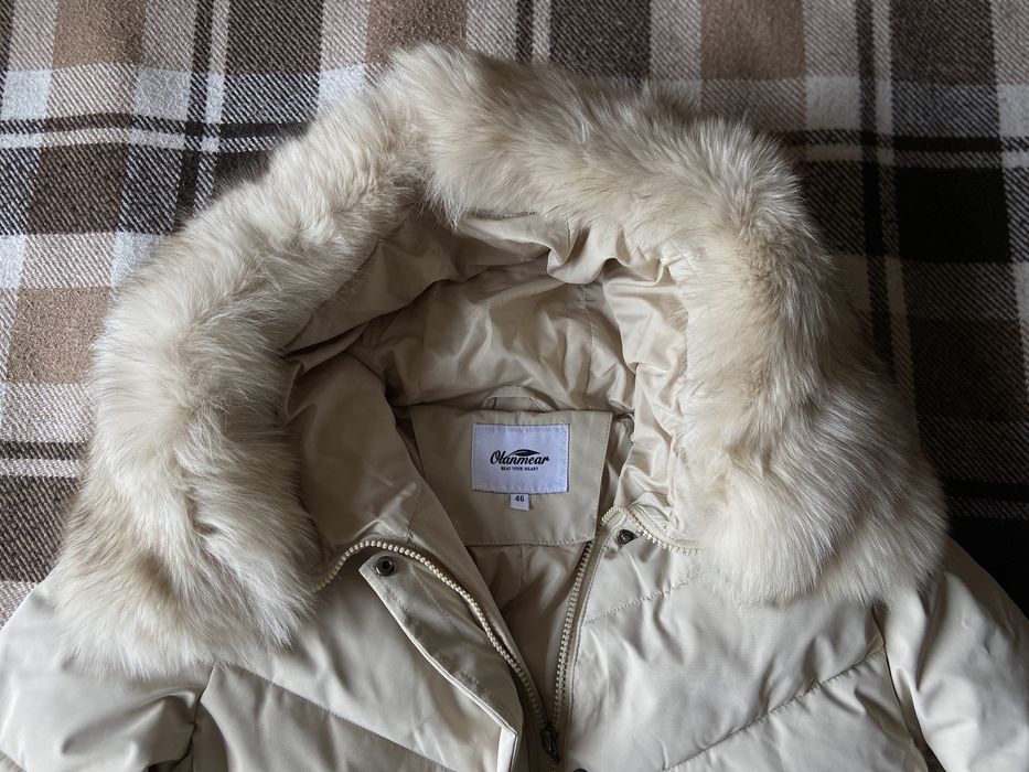 Пуховик жіночий Olanwear з натуральним хутром, 46 р