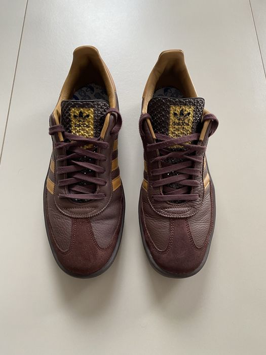 Adidas Madrid – brązowe ze złotymi paskami, r. 45 1/3