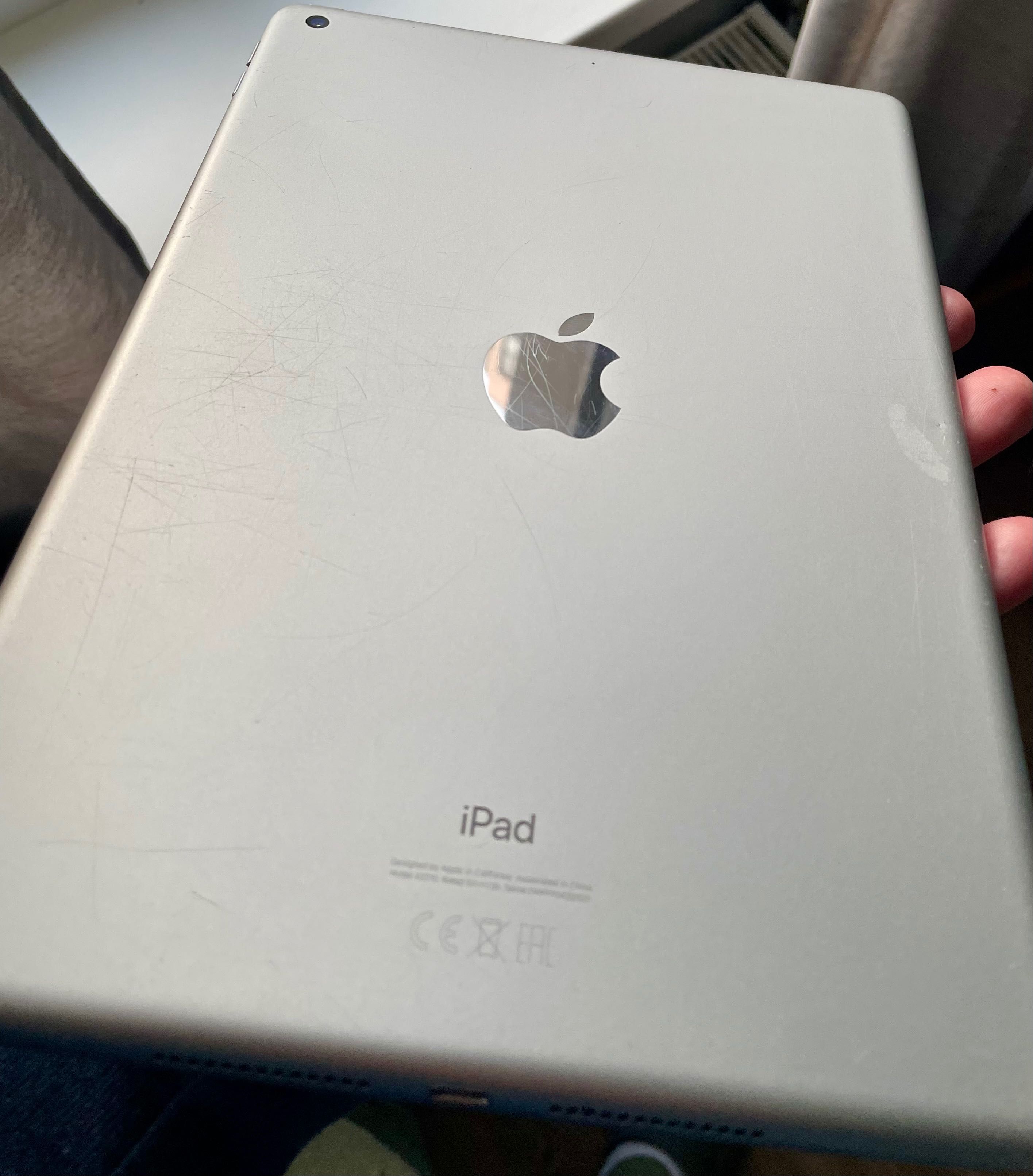 Apple iPad 8 10.2 Айпед