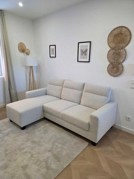 Sofá Chaise Long (Esquerdo) – 205 cm – Como Novo, Muito Confortável