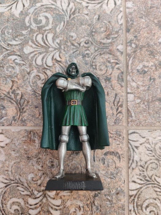 Figurka Marvel Dr Doom #09