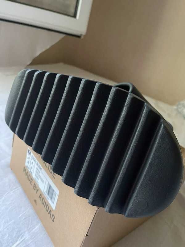 adidasYeezySlide Czarny kIapki kIapki damskie R.38