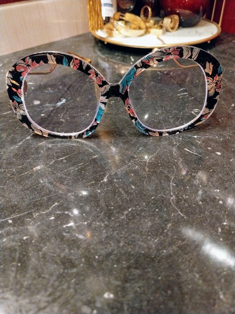 Super modne okulary zerówki
