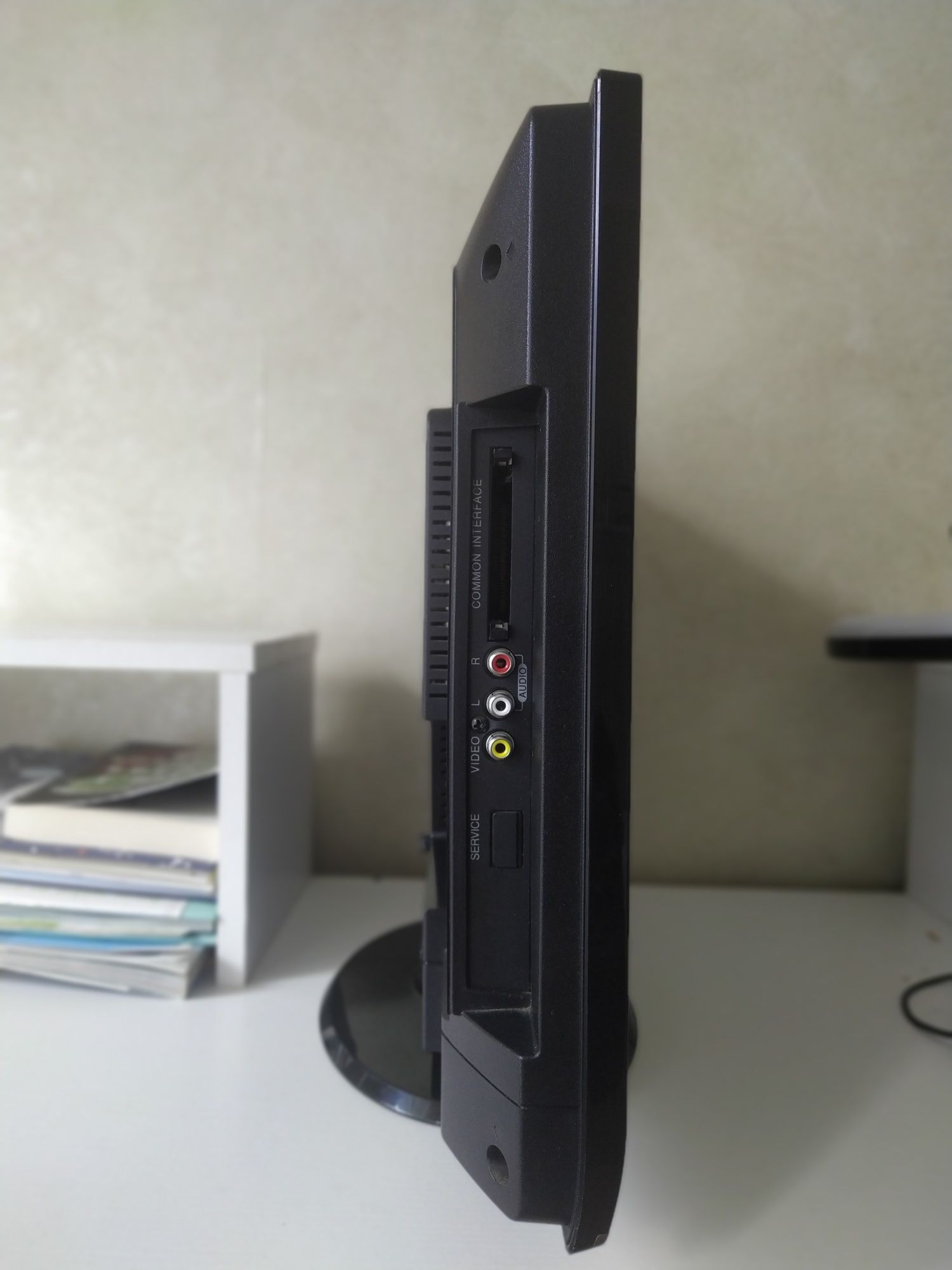 Монітор Philips 221T, 21.5'. Телевізор