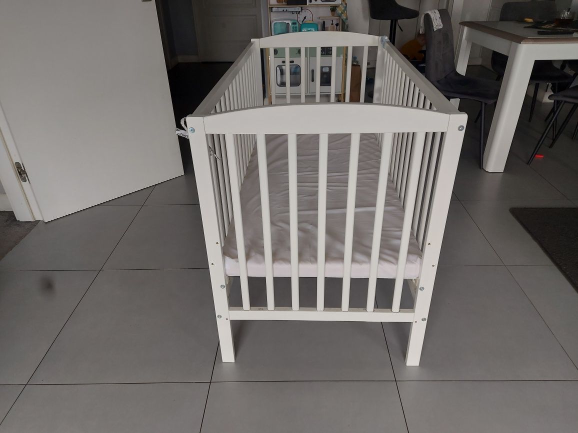 Łóżko dziecięce stan bdb 125cm×65cm