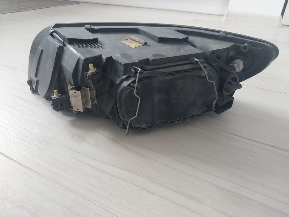 Lampa przód Volvo S40 II oryginalna