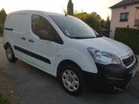 Peugeot Partner  1.6Hdi 100KM czujniki parkowania,nawigacja,tempomat, 3 miejscowy