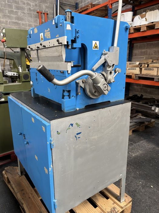 Quinadeira Manual 600mm