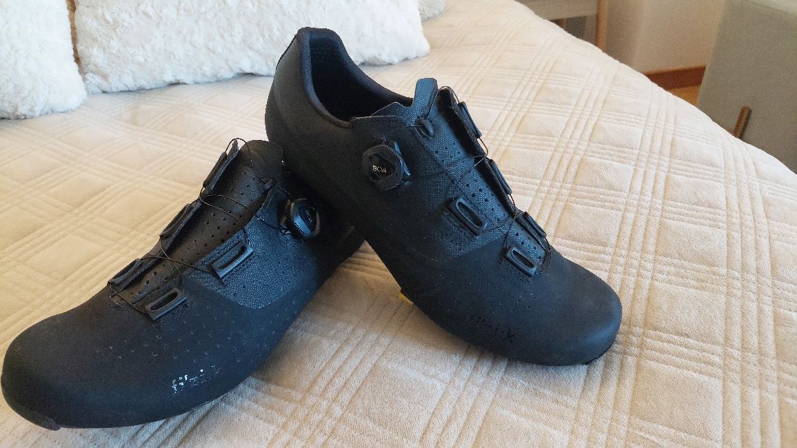 Sapatos Fizik R4