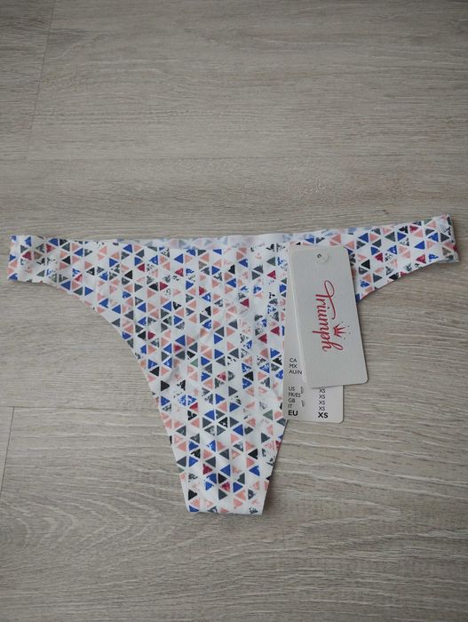 Majtki Triumph Sporty Lite String rozmiar XS