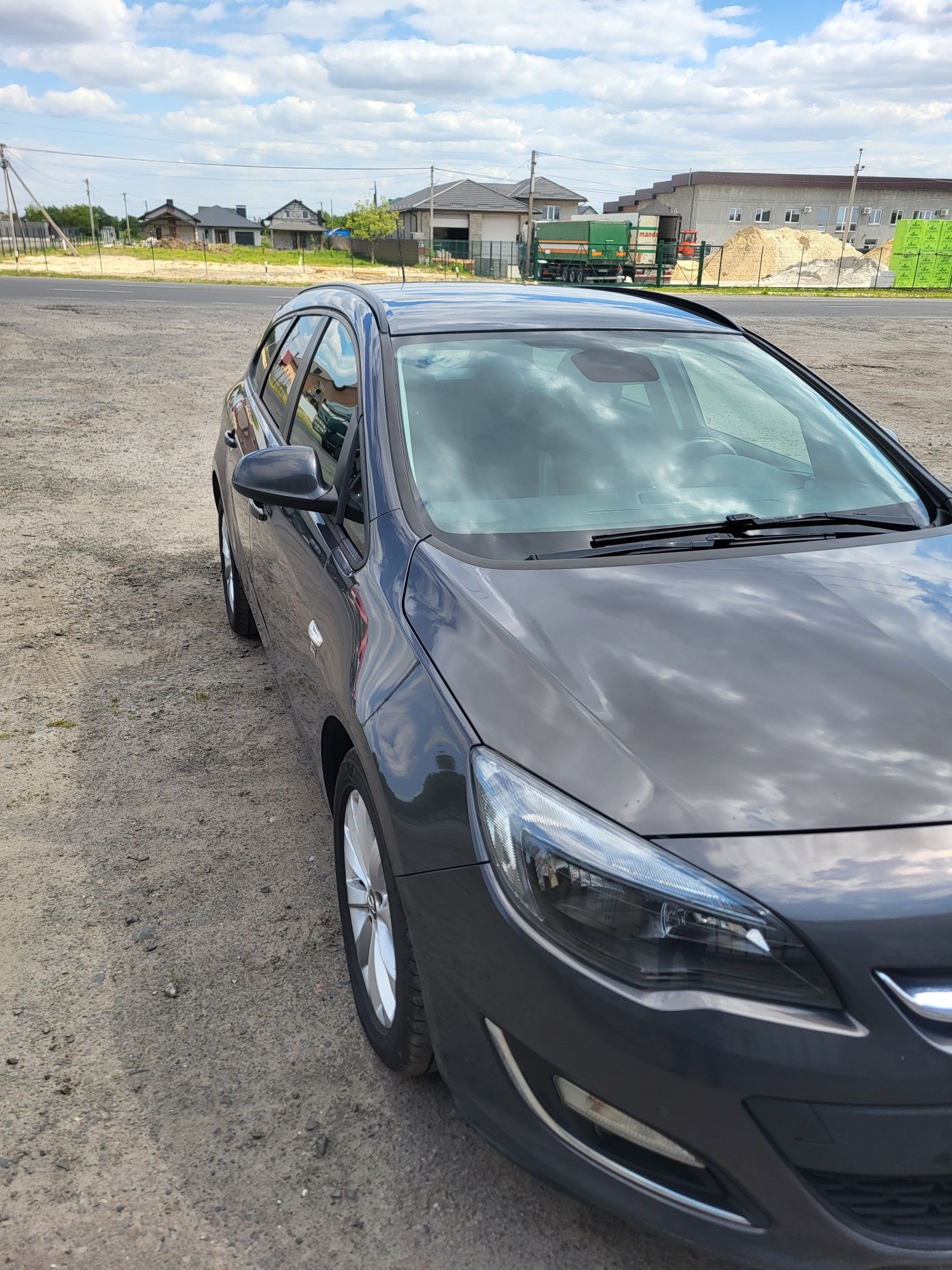 Продам opel astra j 1 7 cdti