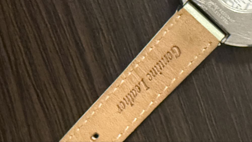 Годинник Moschino