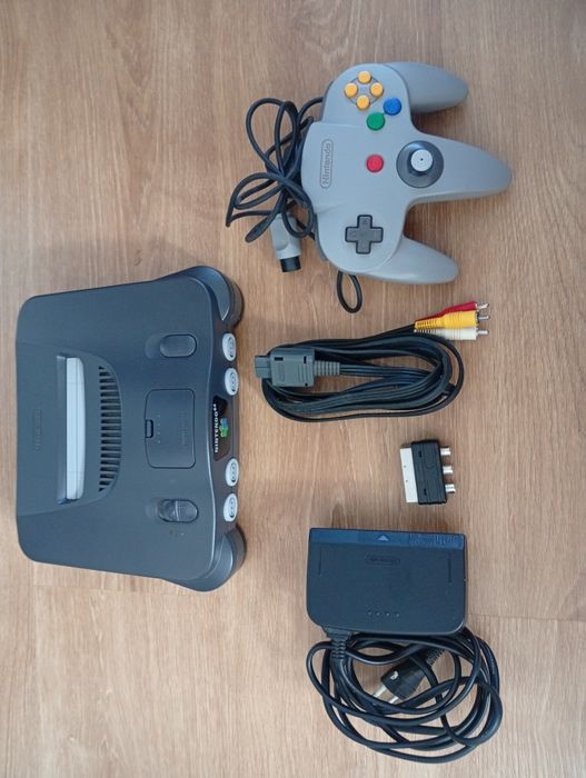 Nintendo 64 em Caixa Completa