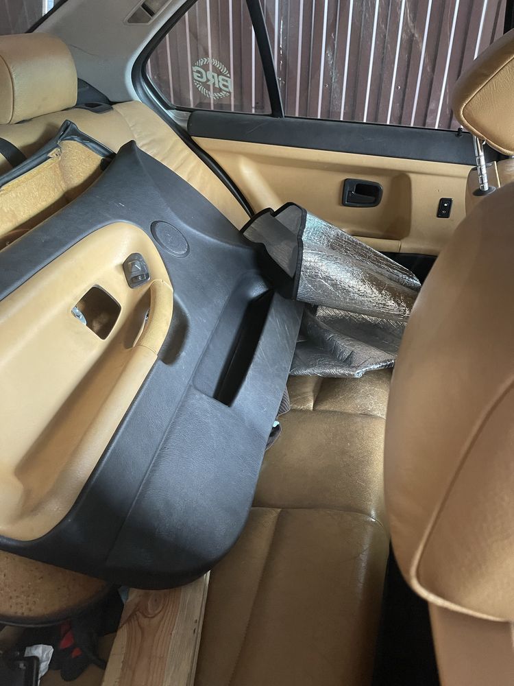 Wnętrze środek e36 sedan beżowe grzane