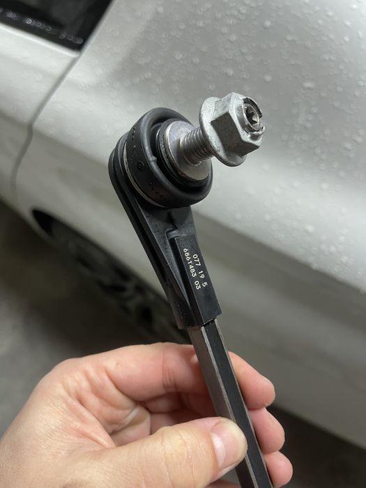 Тяга стійка стабілізатора BMW G30 G31