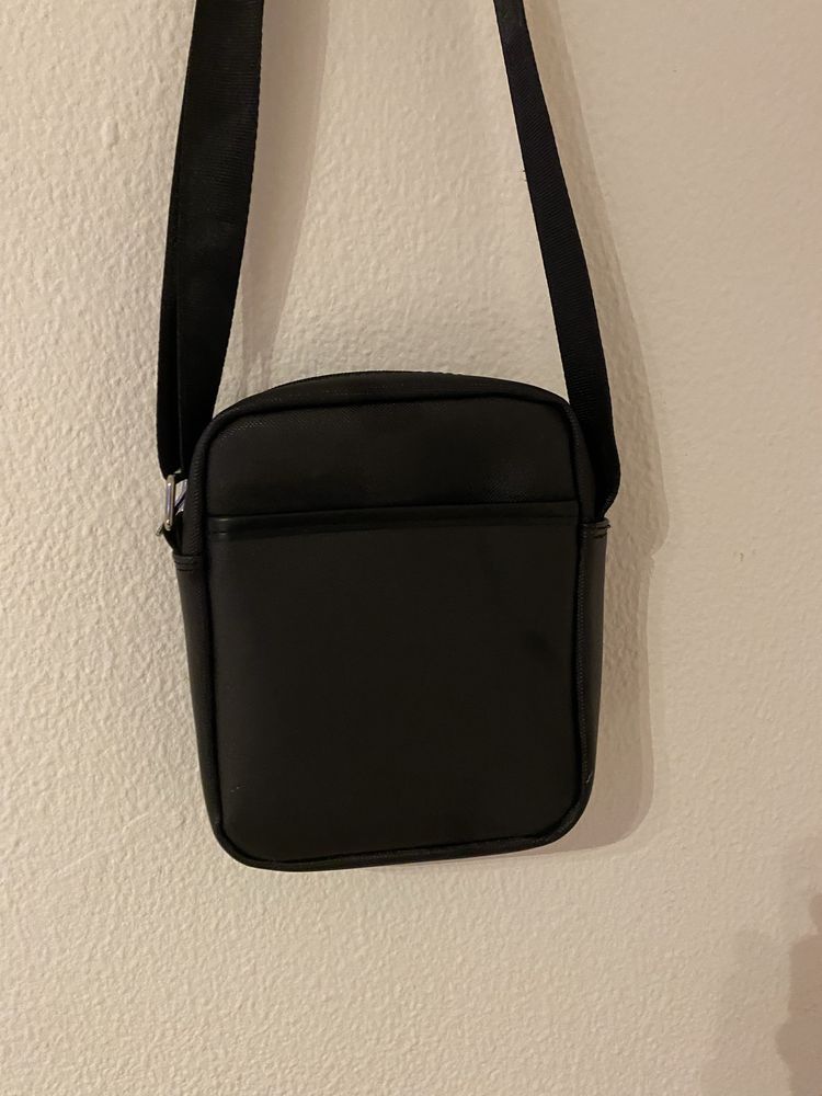 Bolsa da Lacoste
