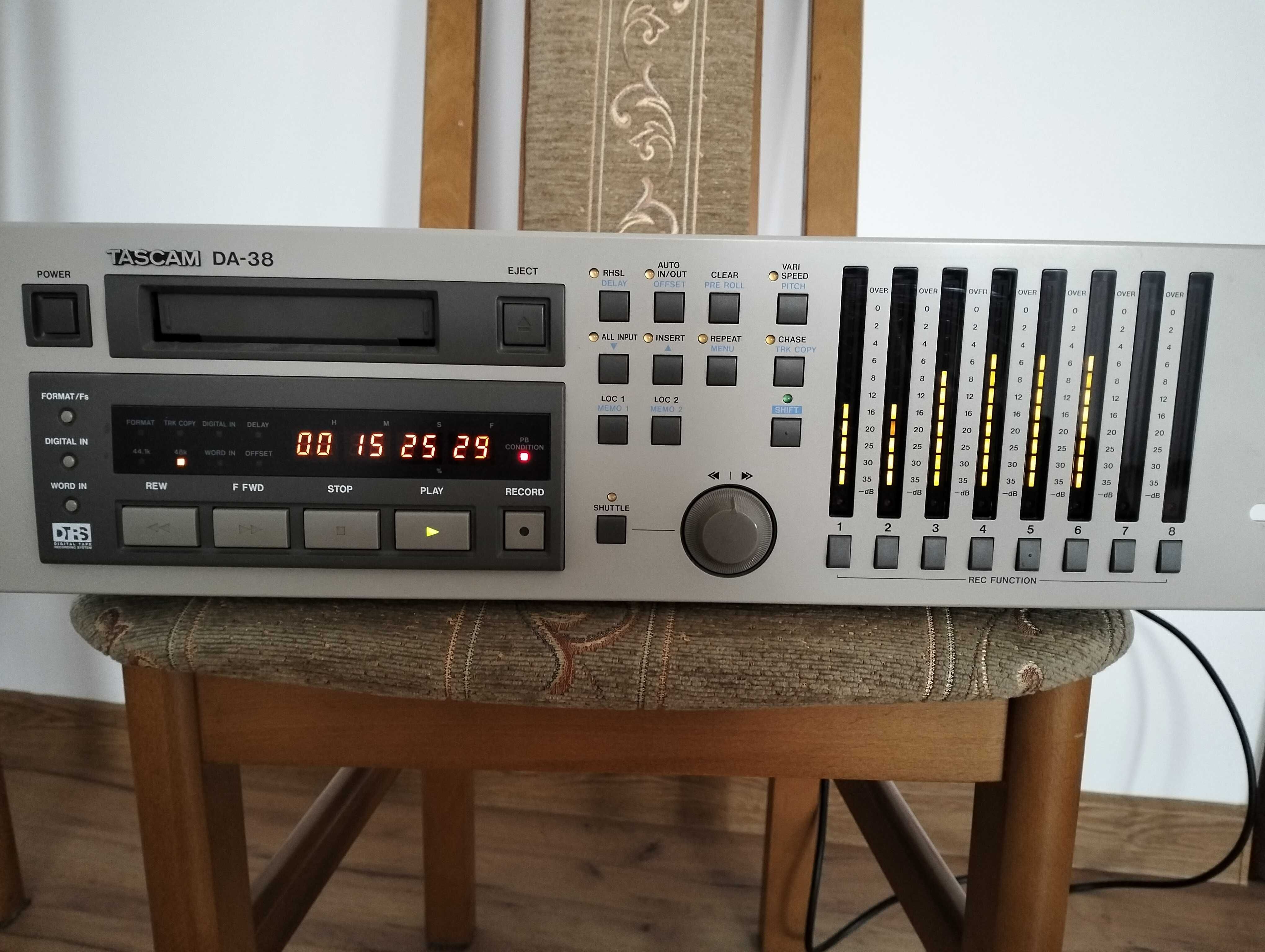 Rejestrator cyfrowy na taśmy H 8  8 ściekowy vintage zamiana