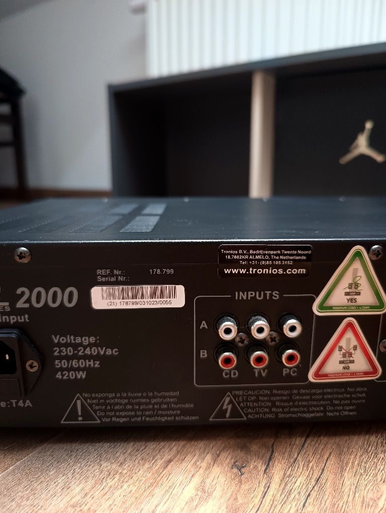Skytec SPL 2000 Wzmacniacz (końcówka mocy)