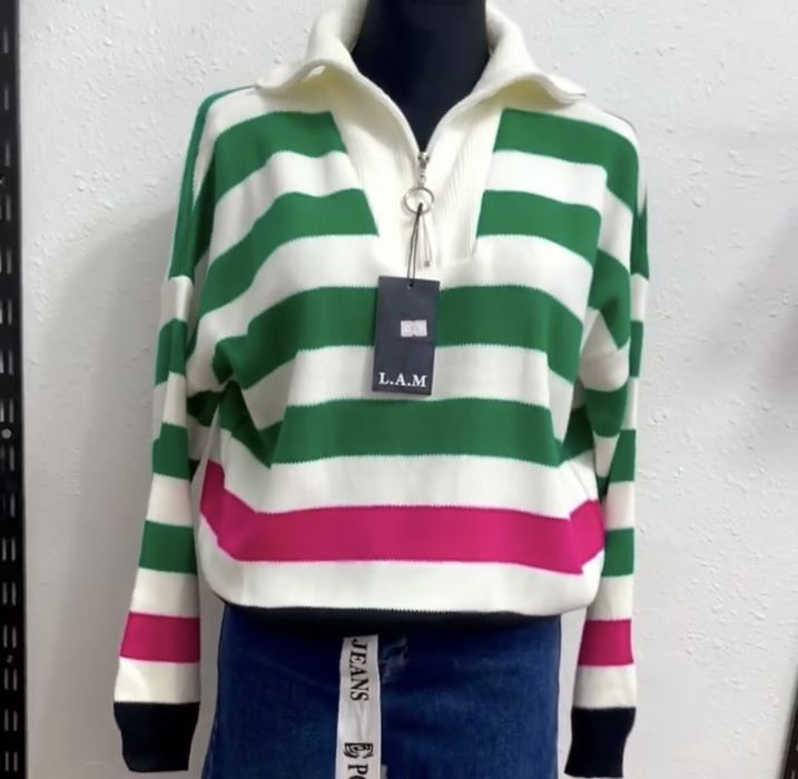 Свитер женский