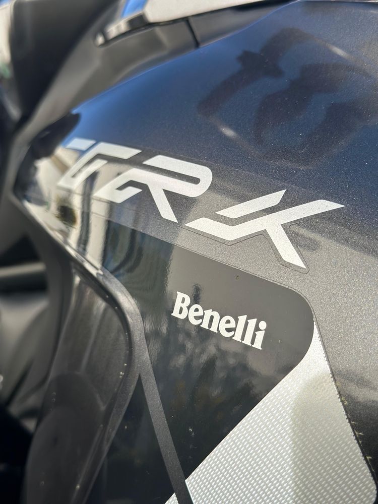 Mota de passeio benelli trk 502