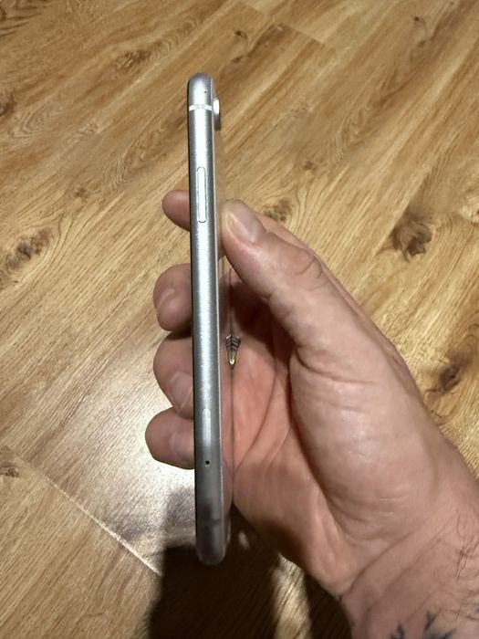 iPhone XR 64 GB | Stan bardzo dobry | Bateria 73% | OKAZJA!