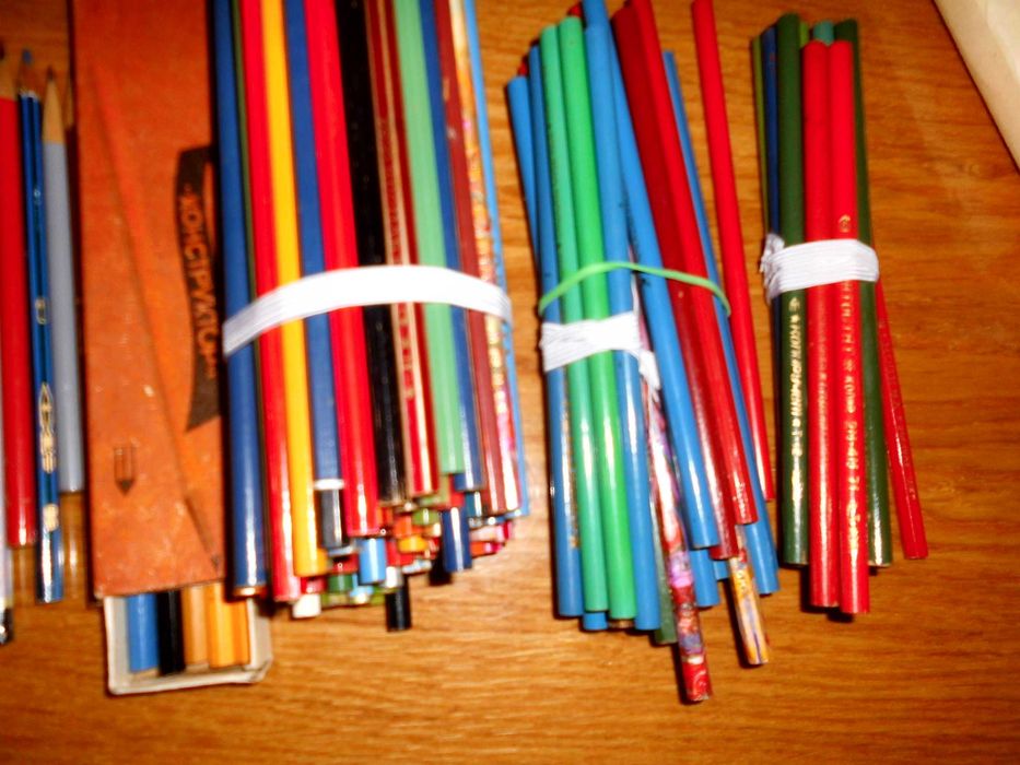 Олівці - карандаші 50 - 90 роки СССР