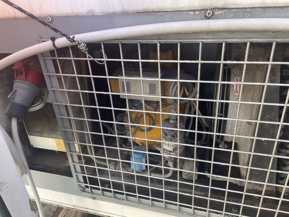 Морозильна будка (рефрижератор) (на автомобіль або стаціонарно)