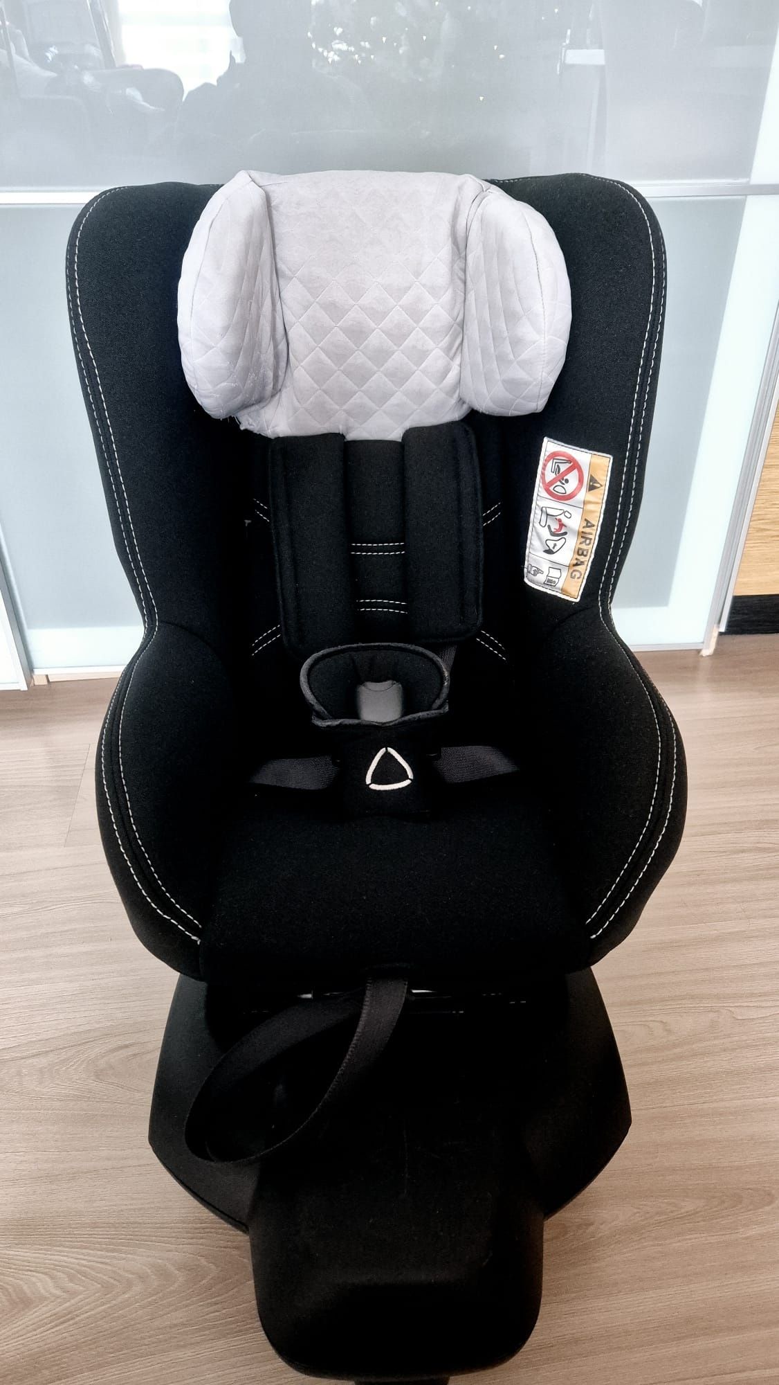 Fotelik samochodowy TAKATA MIDI I-SIZE PLUS – Stan igła!
