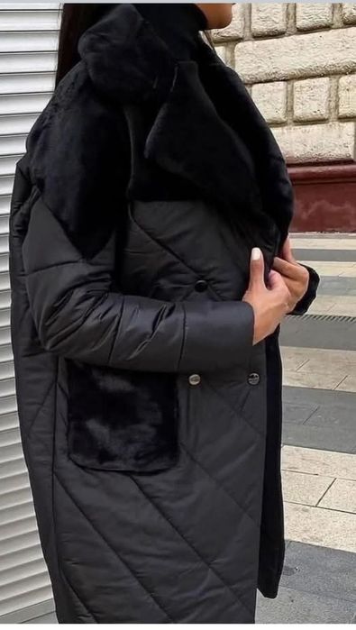 Плащ куртка пальто зимове з хутром розмір 52-54 XXL