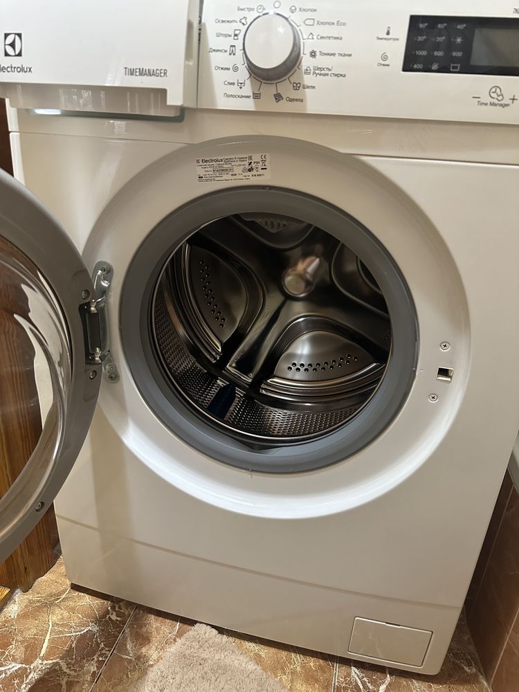 Пральна машина Electrolux