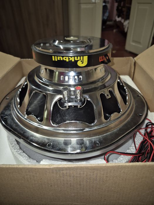 Сабвуфер 3500грн. Торг