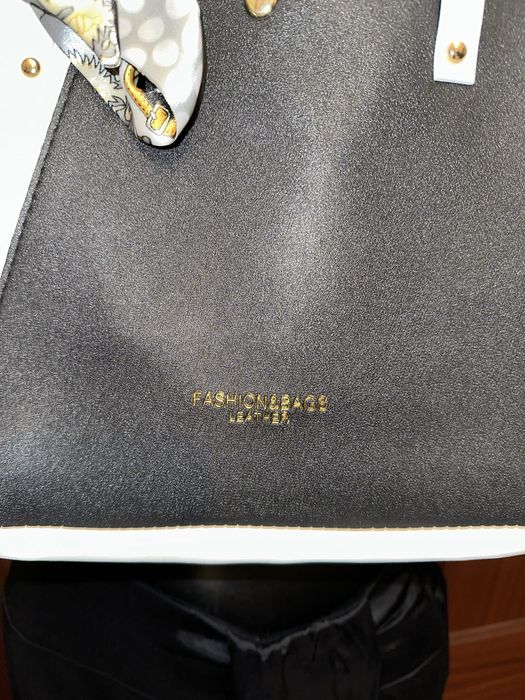 Mala preta e bege em pele verdadeira, nova