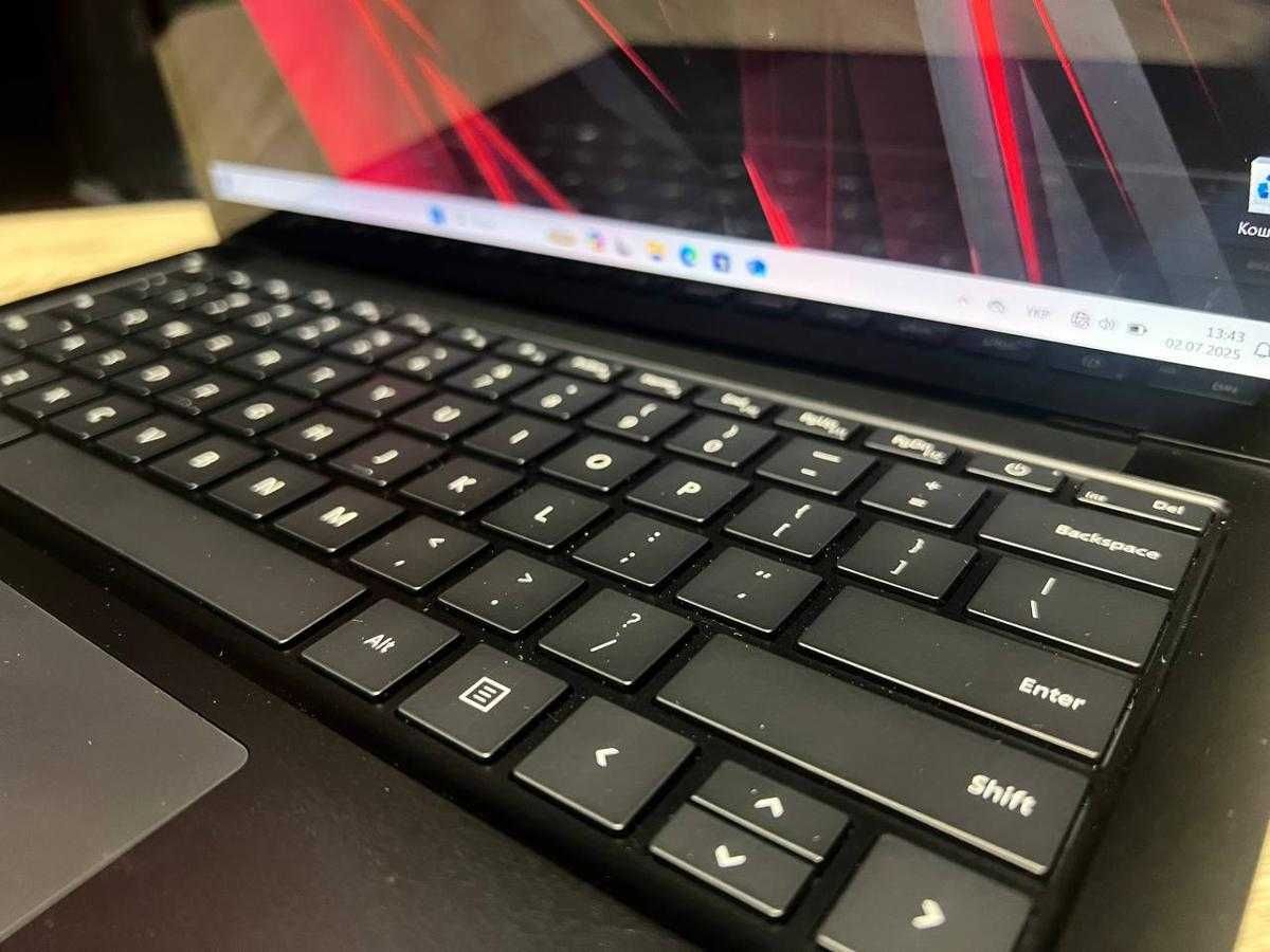 Ультрабук Microsoft Surface i7-1185G7/16Gb/256SSD/Intel IRIS ГАРАНТІЯ