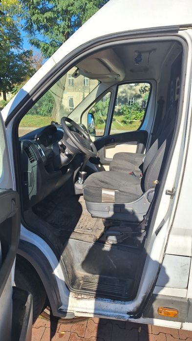 Wynajem dostawczych Super Okaz Wypożyczalnia Samochodów Bus FV