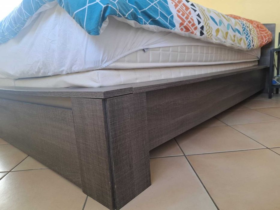 Cama de casal 160 x 200