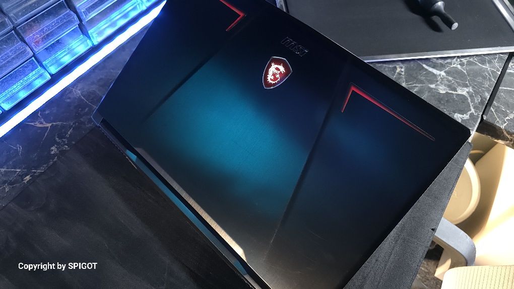 Laptop gamingowy MSI GP 73 Leopard 8RD