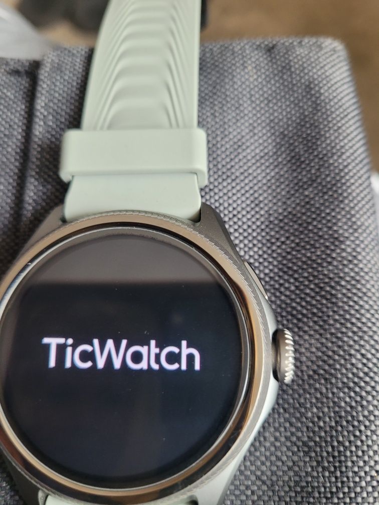 Tic Watch PRO 5 Enduro.