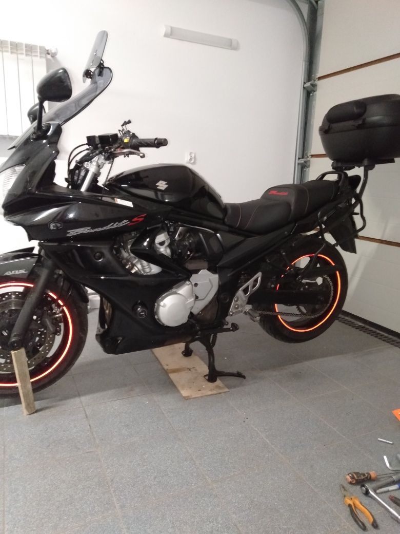 Suzuki Bandit GSF 650SAK8