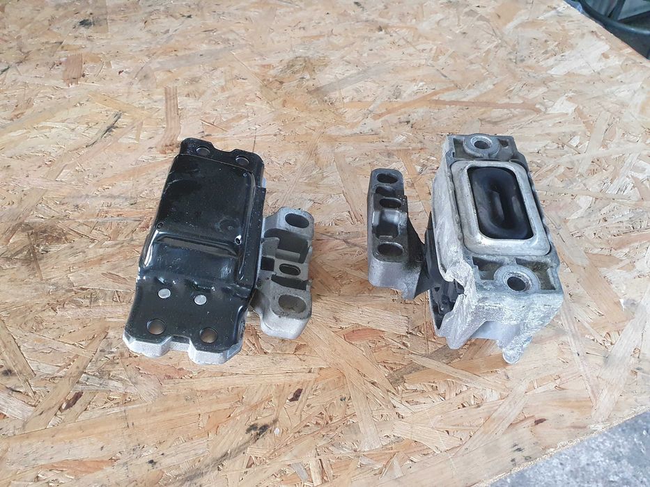 Poduszka łapa skrzyni silnika Vw Golf 5 V 1.9 tdi 04 r BRU GQQ komplet