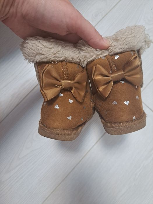 Чоботи зимові 24 р.