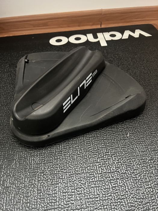 Podstawa pod przednie koło rowera ELITE STERZO