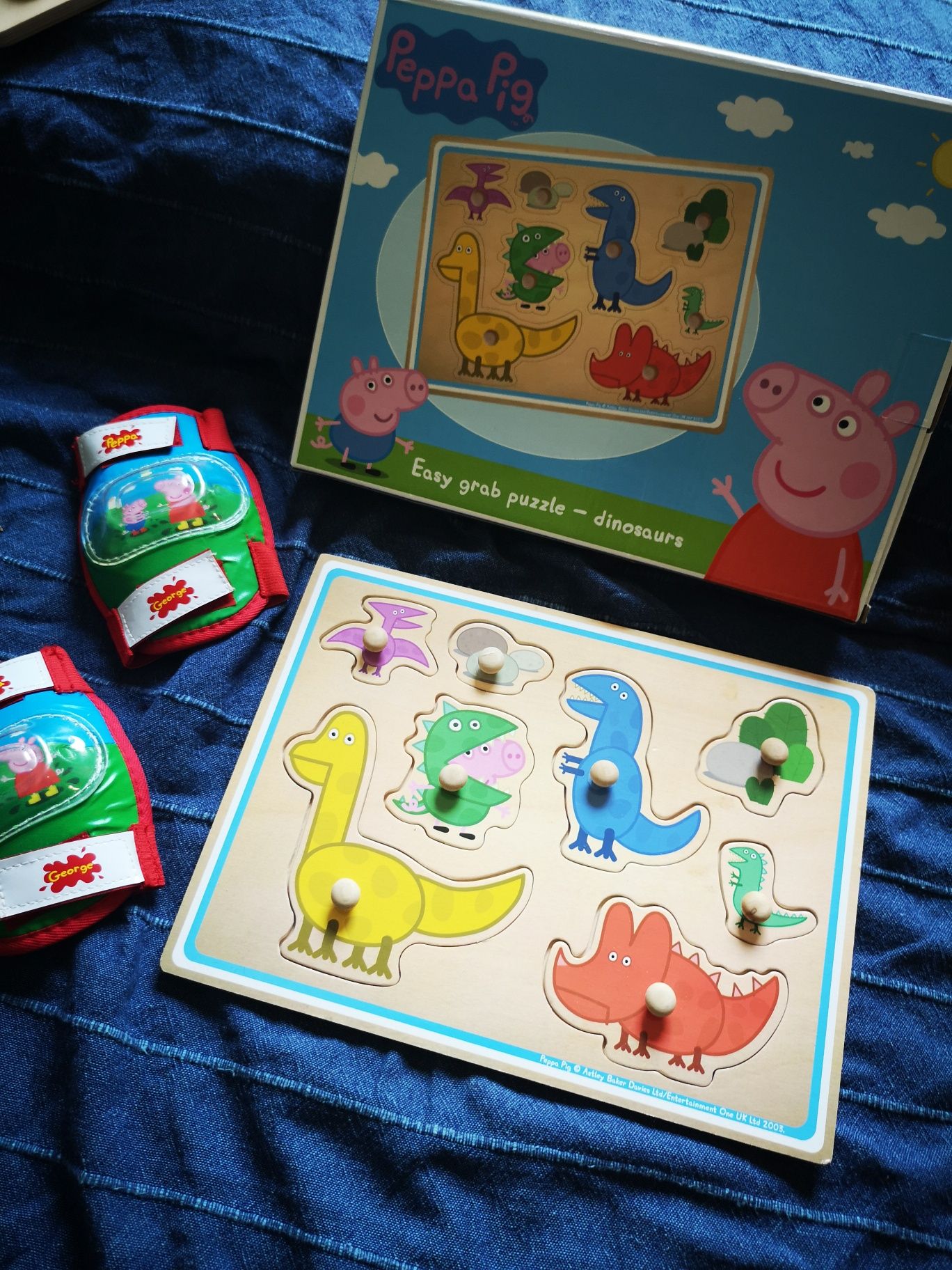 Puzzle dinozaury Peppa Swinka