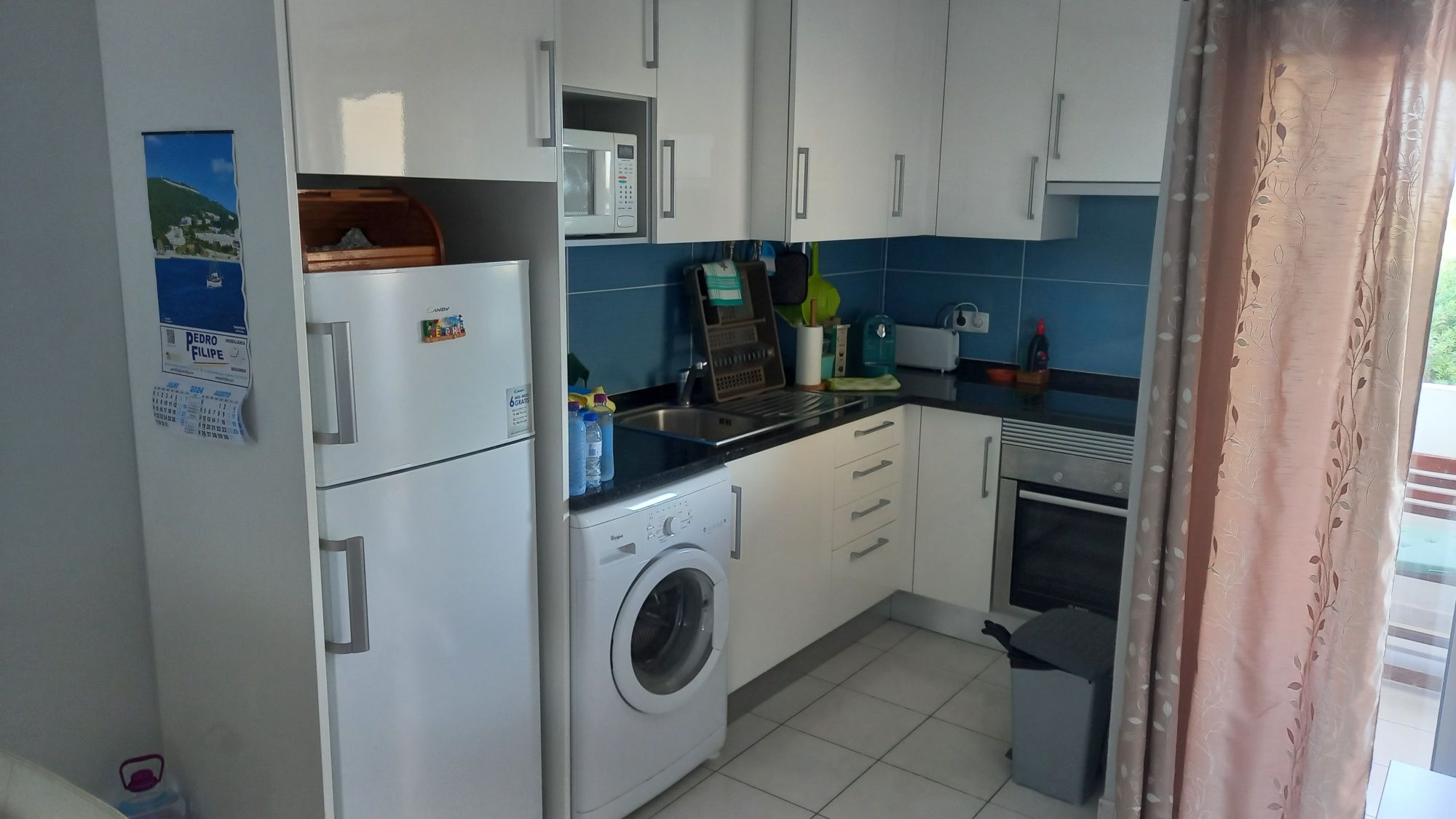 Apt t1 renovado praia rocha venda