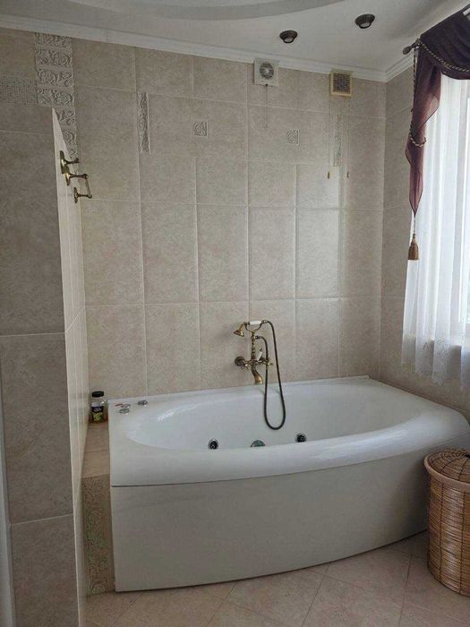 Продается дом на реке 425м  ремонт мебель цена 370 тыс.у.е.